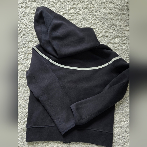 Nike Tech Fleece Full Zip Hoodie - Picture 5 of 5